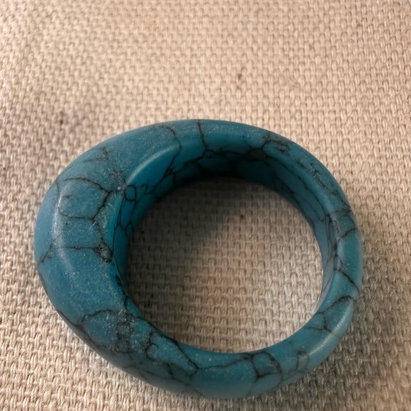 Turquoise Full Band Ring Reconstituted Stone Chunky Boho Southwestern Style - Picture 4 of 5